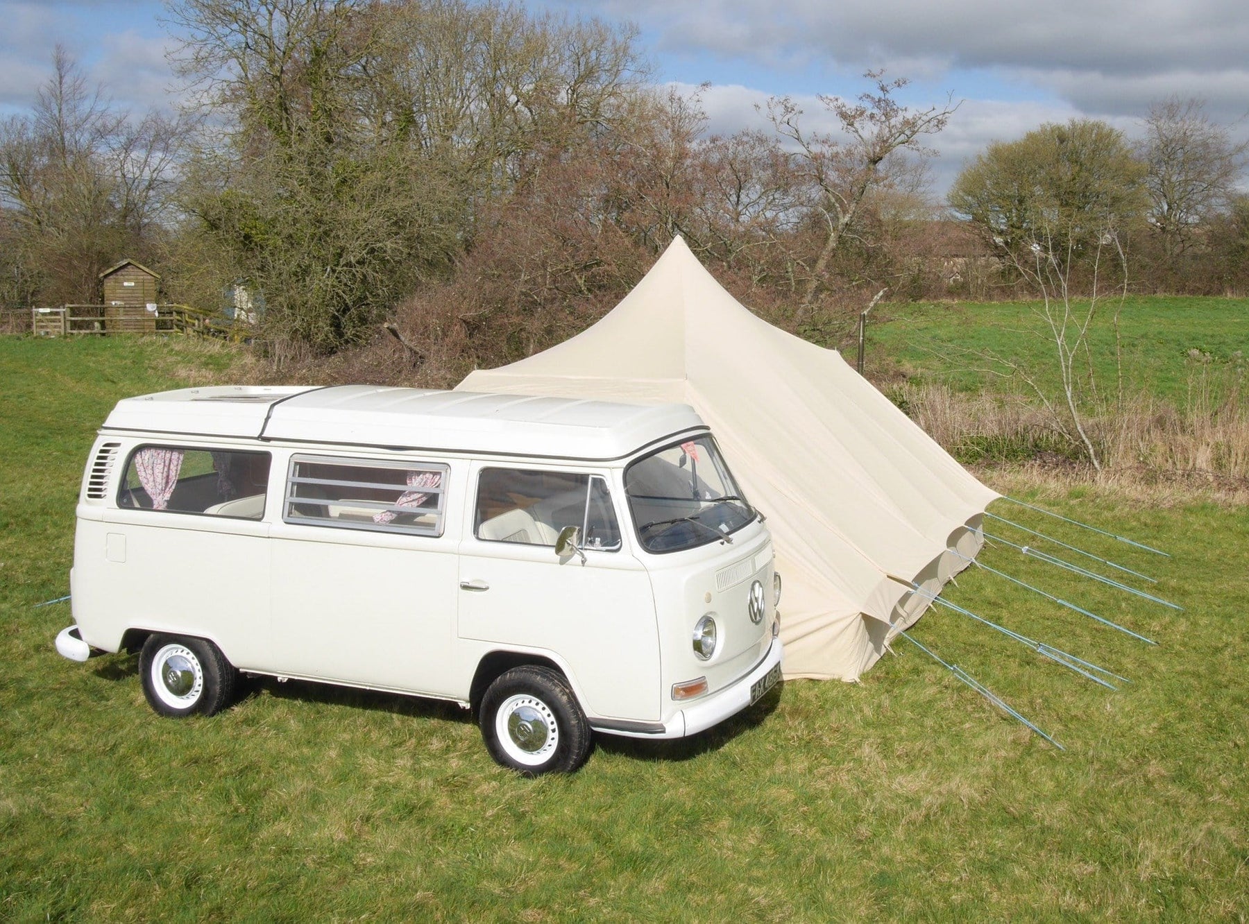 DubPod - Drive Away Camper Van Canvas Awning